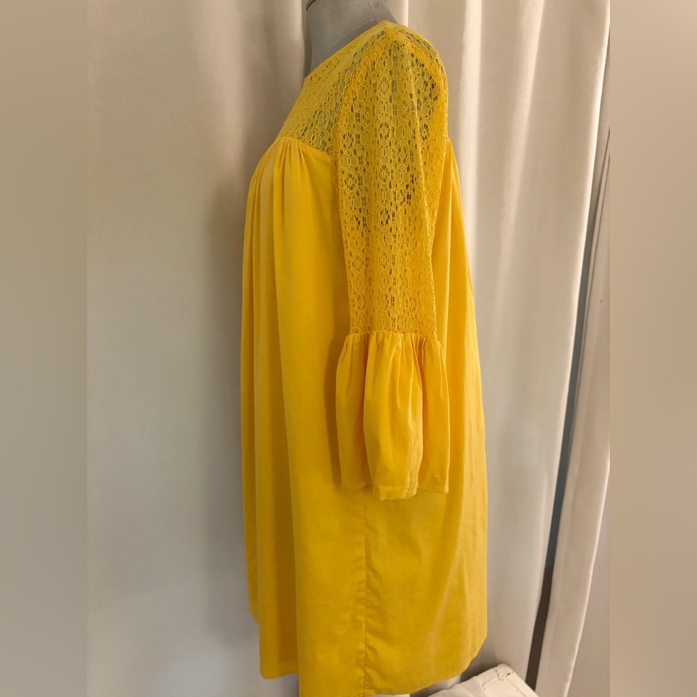 Draper James x ELOQUII Lace Yoke Shift Dress in Sunshine Yellow | Size 14 - Picture 5 of 11
